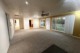 11533 SE Market St, Portland, OR 97216 - Photo 4