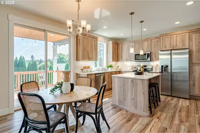 124 W 12th Way, La Center, WA 98629 - Photo 10