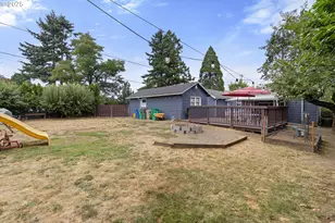 13838 SE Taylor St, Portland, OR 97233 - Photo 24