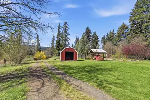 3301 Wyeast Rd, Hood River, OR 97031 - Photo 24