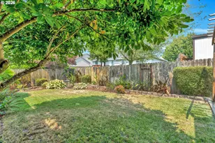 338 NW Foxglove St, Dallas, OR 97338 - Photo 34