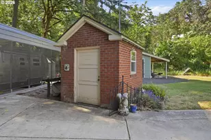 4000 E 24th Ave, Eugene, OR 97403 - Photo 28