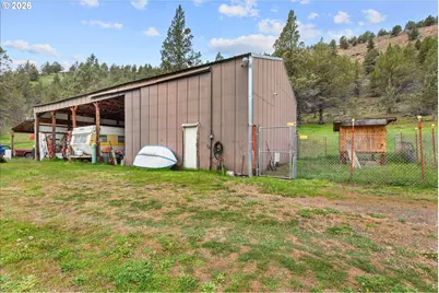 20480 Hwy 395 N, Mount Vernon, OR 97865 - Photo 32