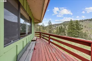 20480 Hwy 395 N, Mount Vernon, OR 97865 - Photo 32