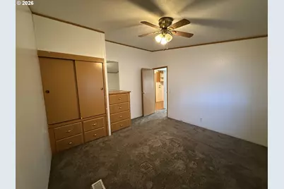 63625 N Spring Rd, Coos Bay, OR 97420 - Photo 12