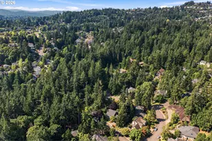 2736 SW 28th Dr, Portland, OR 97219 - Photo 46
