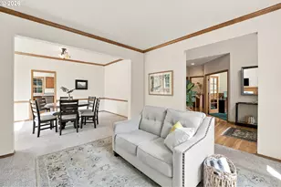2736 SW 28th Dr, Portland, OR 97219 - Photo 6