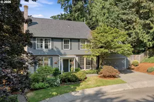 2736 SW 28th Dr, Portland, OR 97219 - Photo 2