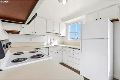 125 NE 8th St, Hermiston, OR 97838 - Photo 8