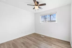 125 NE 8th St, Hermiston, OR 97838 - Photo 16