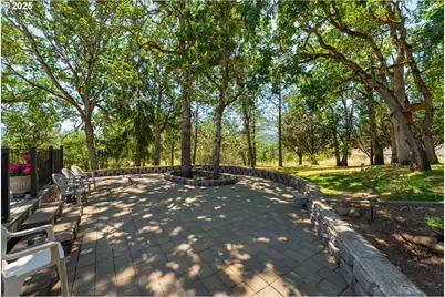 7654 North Bank Rd, Roseburg, OR 97470 - Photo 36