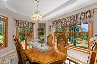 7654 North Bank Rd, Roseburg, OR 97470 - Photo 14