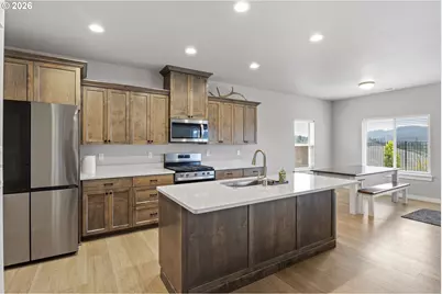 912 Medina Ave, Sutherlin, OR 97479 - Photo 10
