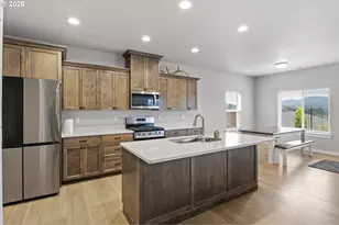 912 Medina Ave, Sutherlin, OR 97479 - Photo 10