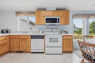 109 NW Sunset Way, Waldport, OR 97394 - Photo 14