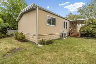 1400 Candlelight Dr, Eugene, OR 97402 - Photo 30