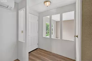 1400 Candlelight Dr, Eugene, OR 97402 - Photo 6