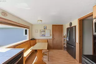 93748 Bay Park Ln, Coos Bay, OR 97420 - Photo 26