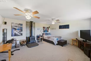 93748 Bay Park Ln, Coos Bay, OR 97420 - Photo 28
