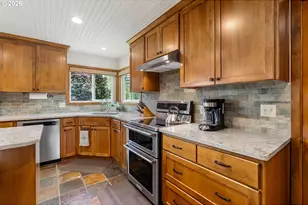 2401 Loop Rd, Stevenson, WA 98648 - Photo 14