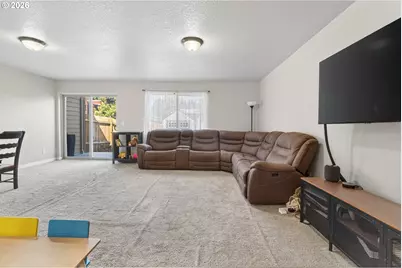 6201 NE 70th Ct, Vancouver, WA 98661 - Photo 4