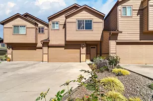 6201 NE 70th Ct, Vancouver, WA 98661 - Photo 2