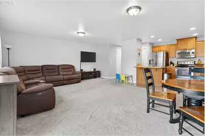 6201 NE 70th Ct, Vancouver, WA 98661 - Photo 6