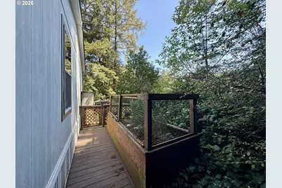 665 Village Pines Dr, Coos Bay, OR 97420 - Photo 20
