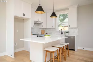 7359 NE Klickitat St, Portland, OR 97213 - Photo 6