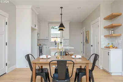 7359 NE Klickitat St, Portland, OR 97213 - Photo 4