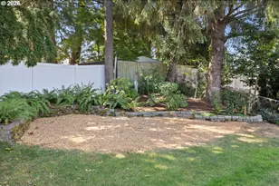 2126 SW 17th St, Gresham, OR 97080 - Photo 34