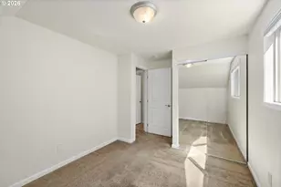 2126 SW 17th St, Gresham, OR 97080 - Photo 24