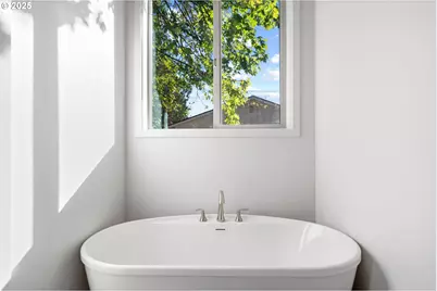 310 Barr Dr, Kelso, WA 98626 - Photo 24