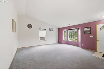 1077 S 10th St, Lebanon, OR 97355 - Photo 6