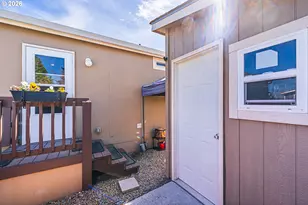 1415 S Bertelsen Rd, Eugene, OR 97402 - Photo 8