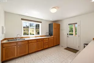 8580 SE Hillview Dr, Amity, OR 97101 - Photo 38