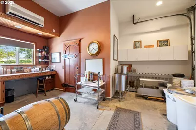 8580 SE Hillview Dr, Amity, OR 97101 - Photo 46