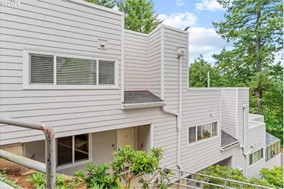 48 Eagle Crest Dr #3D, Lake Oswego, OR 97035 - Photo 4
