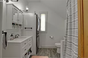 2176 NW Everett St, Portland, OR 97210 - Photo 10