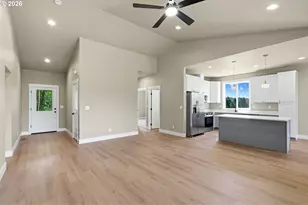 254 Windy Ridge Dr, Longview, WA 98632 - Photo 8