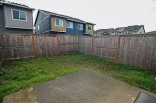 1272 S Quartz Dr, Cornelius, OR 97113 - Photo 8