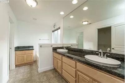 14714 NE 23rd Ave, Vancouver, WA 98686 - Photo 32