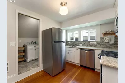 715 NE 5th St, McMinnville, OR 97128 - Photo 24