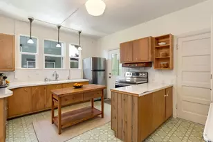 715 NE 5th St, McMinnville, OR 97128 - Photo 16