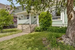 715 NE 5th St, McMinnville, OR 97128 - Photo 2