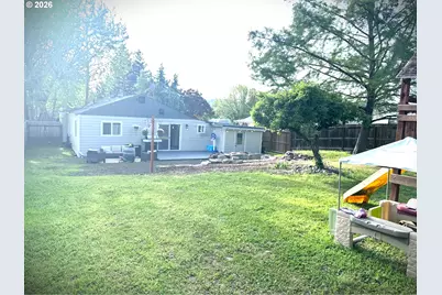 1521 NE Morris St, Roseburg, OR 97470 - Photo 30