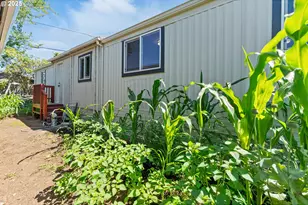 8951 SE Fuller Rd, Happy Valley, OR 97086 - Photo 20