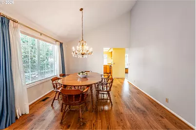 1810 Happy Ln, Eugene, OR 97401 - Photo 12