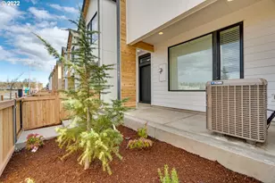 12033 SE 5th St, Vancouver, WA 98683 - Photo 2