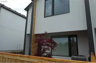 12033 SE 5th St, Vancouver, WA 98683 - Photo 4